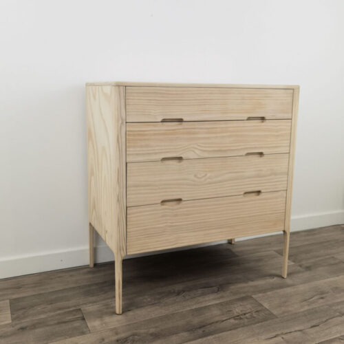 Outeniqua Chest 4 Drawer (W)